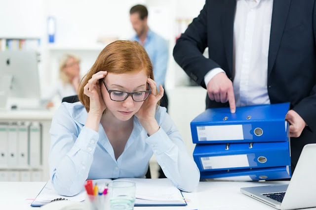 10 estrategias clave para sobrevivir y triunfar en el trabajo
